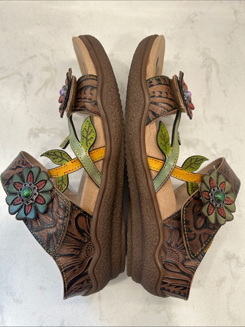 L’Artiste Aymee Spring Step Leather Floral Embellished Women’s Sandals NWOT - Picture 8 of 10